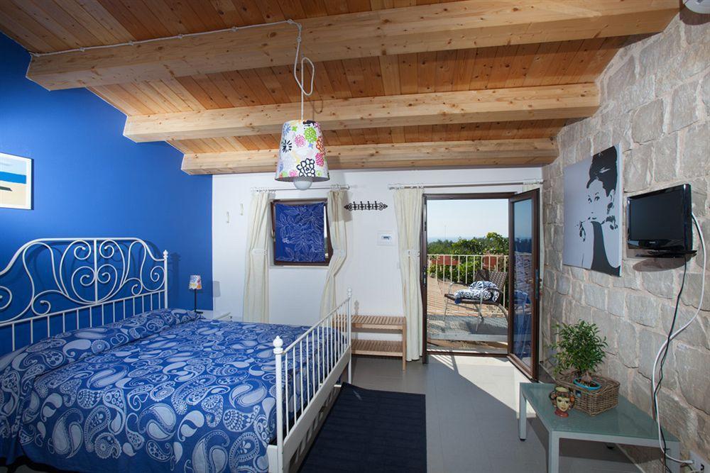 Villa U Marchisi B&B ชิคลี ภายนอก รูปภาพ