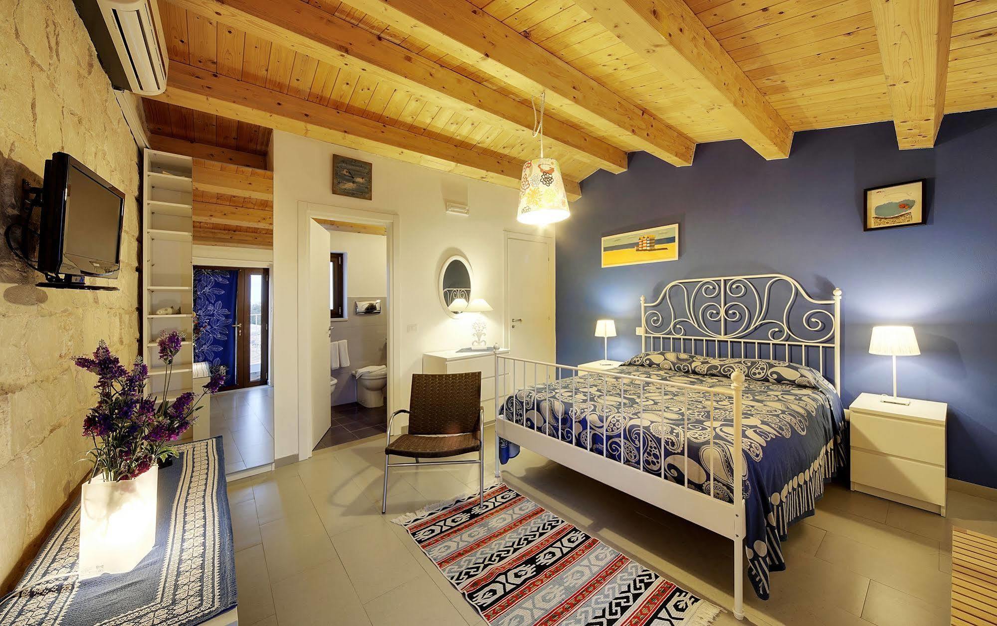 Villa U Marchisi B&B ชิคลี ภายนอก รูปภาพ