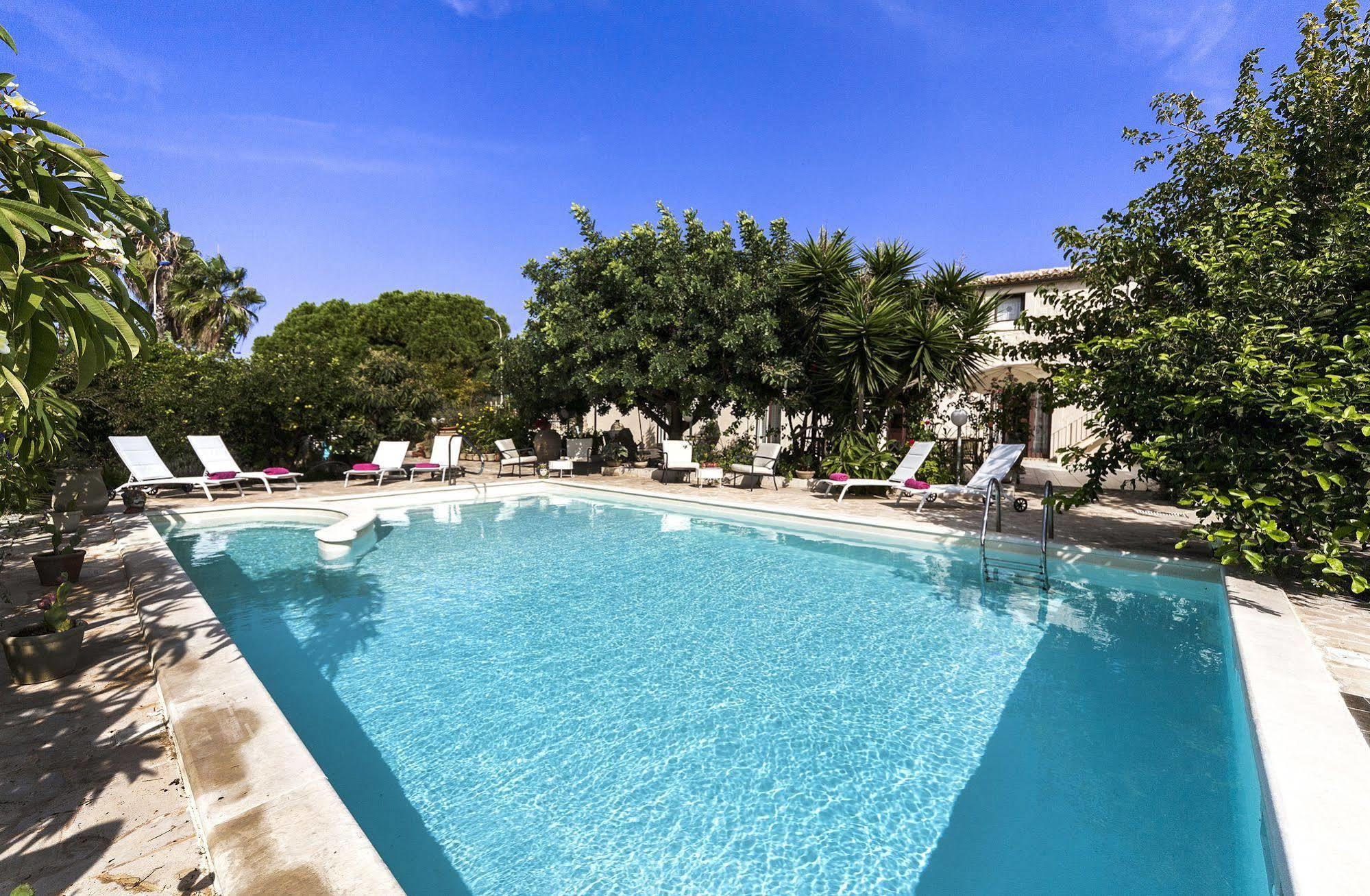 Villa U Marchisi B&B ชิคลี ภายนอก รูปภาพ